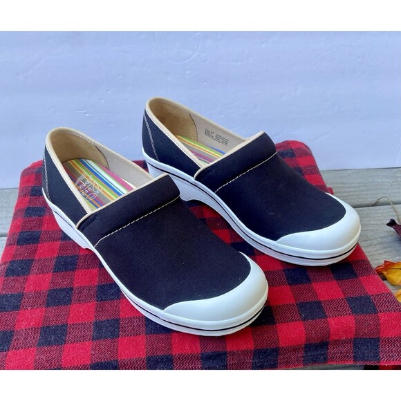 Dansko Vegan Black Canvas Slip Resistant Clogs Shoes Women Sz 42 EU/ 11.5-12 US - Picture 1 of 16